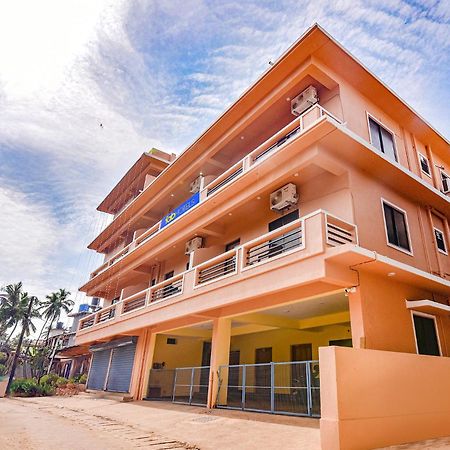 Fabhotel Baga Tulip - 500M From Baga Beach Buitenkant foto