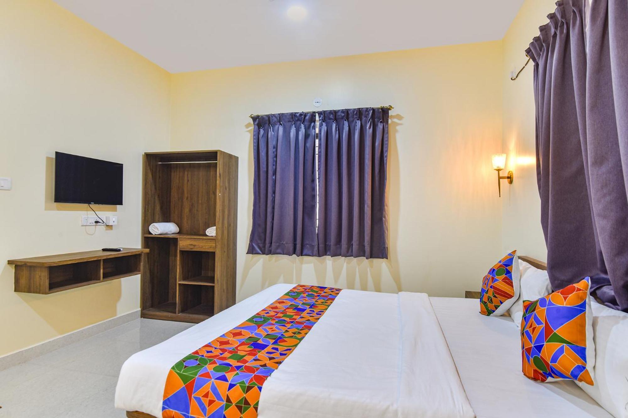 Fabhotel Baga Tulip - 500M From Baga Beach Buitenkant foto